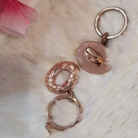 Coach Rose Gold Valet Twist Lock Key Chain - Picture 3 of 5